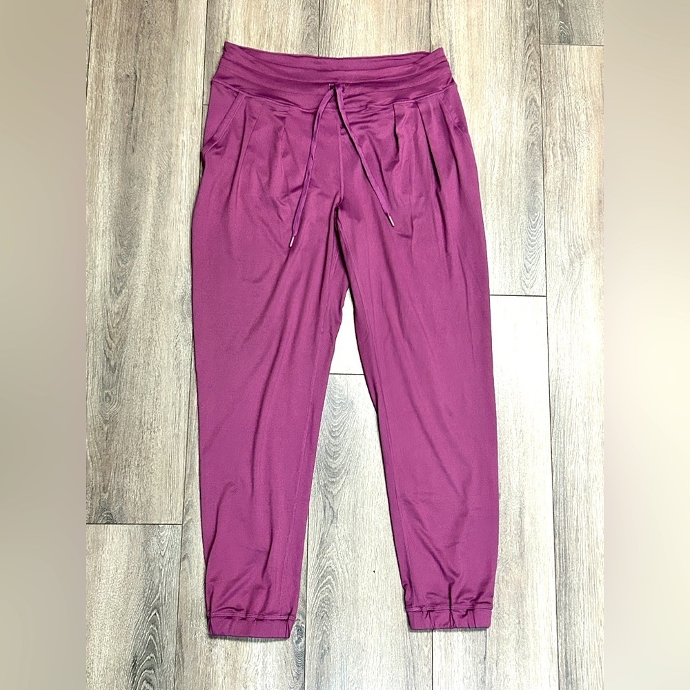Lolë woman’s purple athletic jogging pants size L - Picture 2 of 8